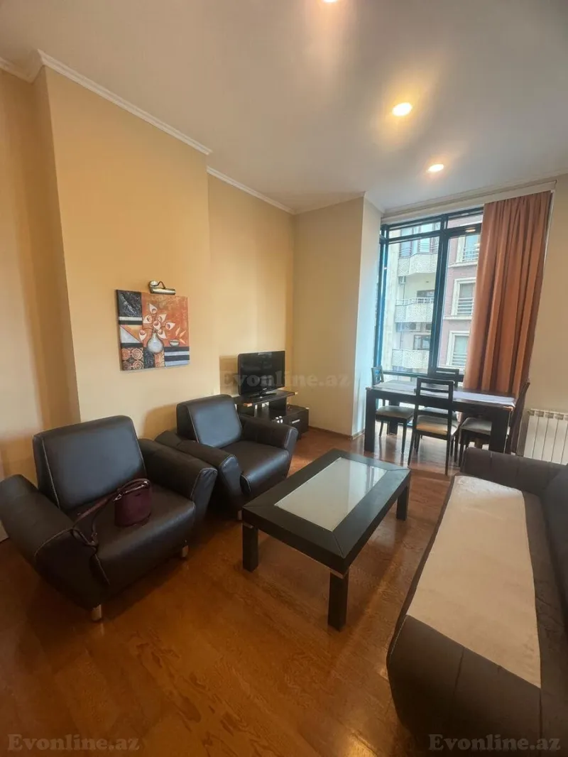 Kirayə verilir 3 otaqlı Mənzil Yeni tikili 107 m² 28 May m. - şəkil 2