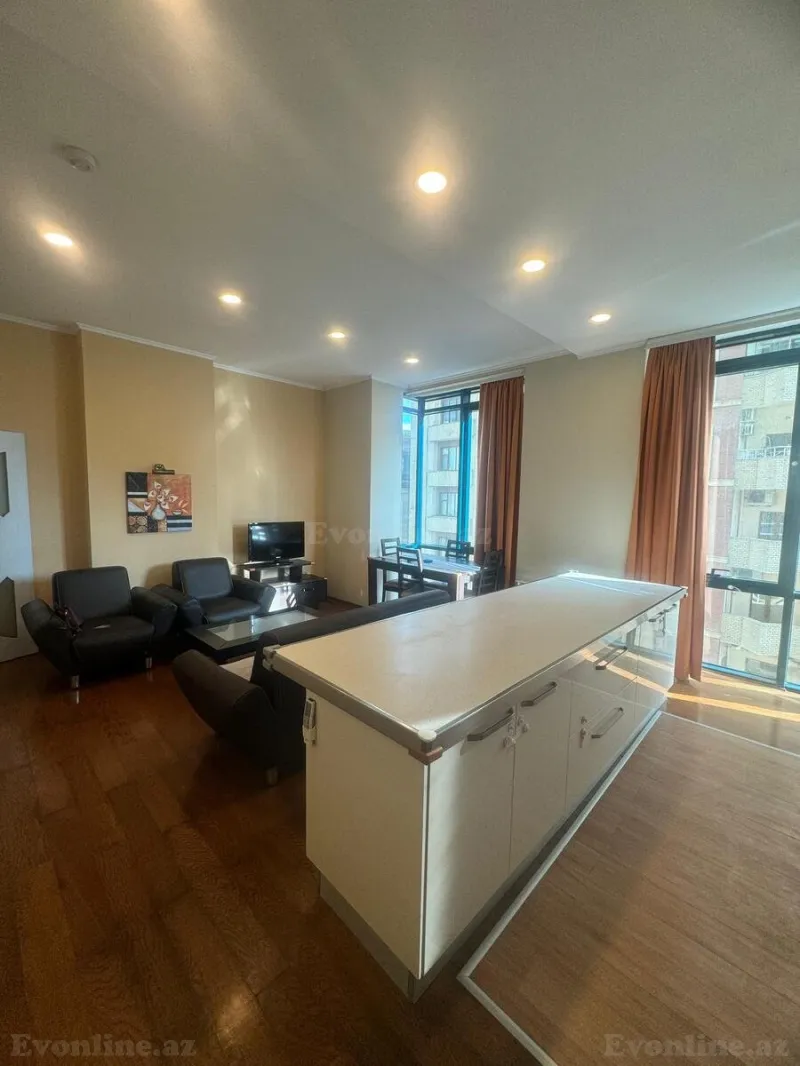 Kirayə verilir 3 otaqlı Mənzil Yeni tikili 107 m² 28 May m. - şəkil 3