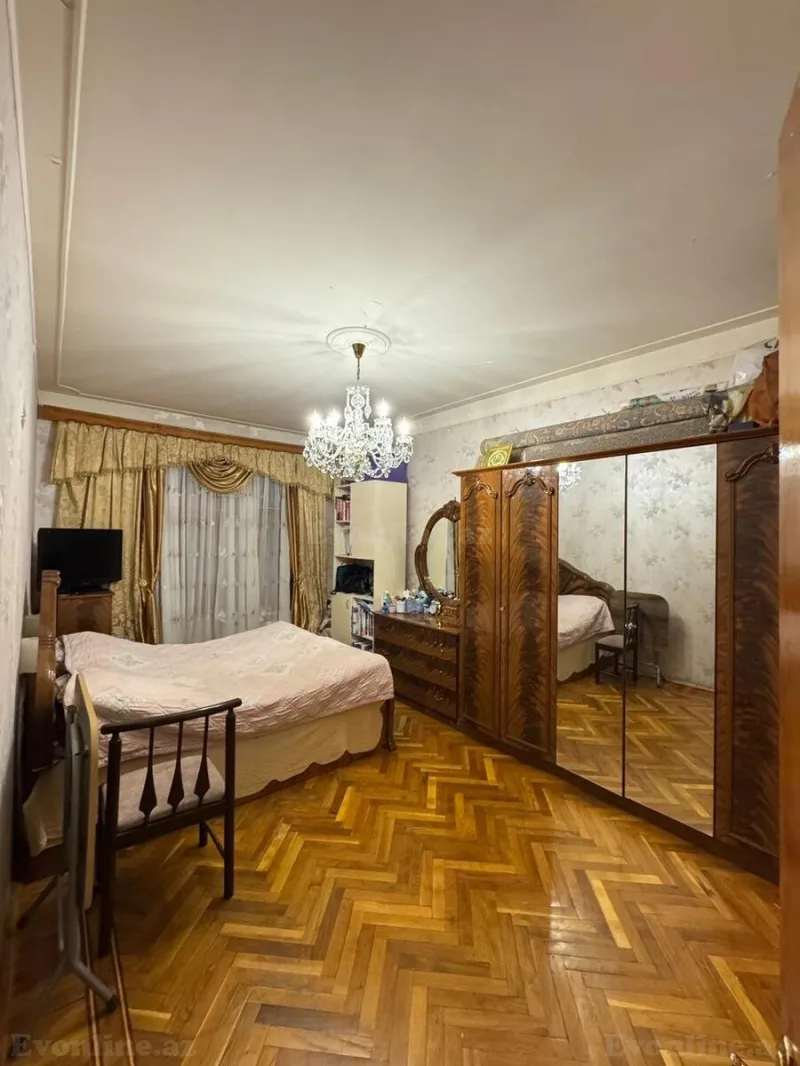 Satılır 5 otaqlı Mənzil Köhnə tikili 110 m² 8-ci mikrorayon - şəkil 11