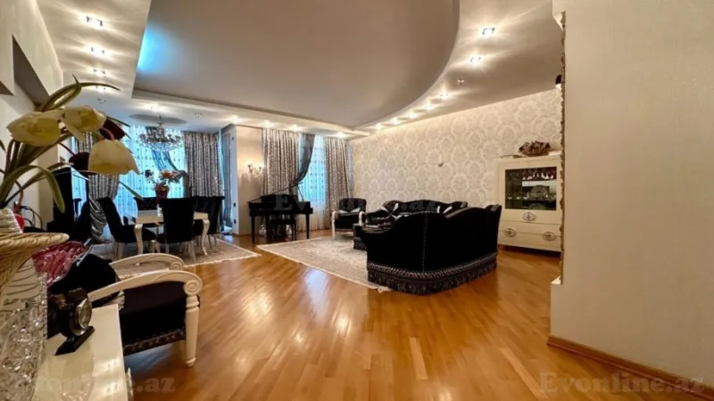 4 otaqlı Mənzil 240 m² Nəriman Nərimanov m. Satılır