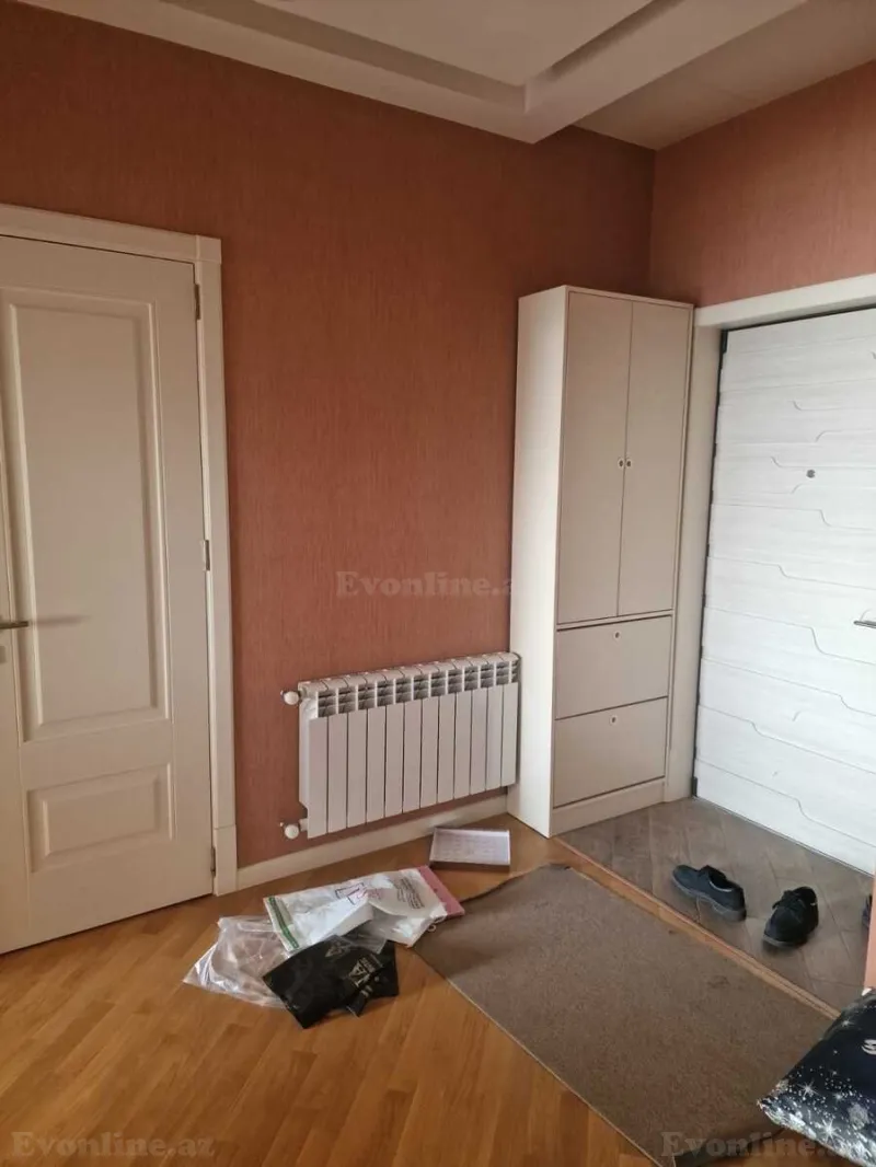 Kirayə verilir 3 otaqlı Mənzil Yeni tikili 135 m² İnşaatçılar m. - şəkil 13