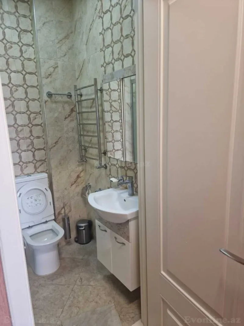 Kirayə verilir 3 otaqlı Mənzil Yeni tikili 135 m² İnşaatçılar m. - şəkil 21