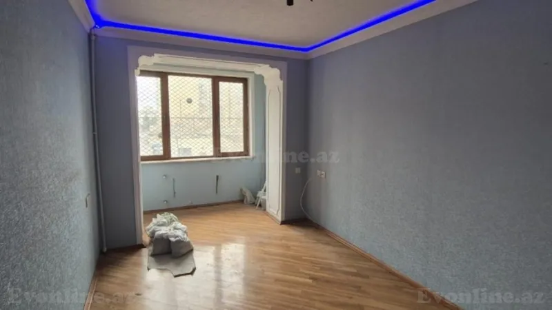 Satılır 3 otaqlı Mənzil Köhnə tikili 82 m² Elmlər Akademiyası m. - şəkil 2