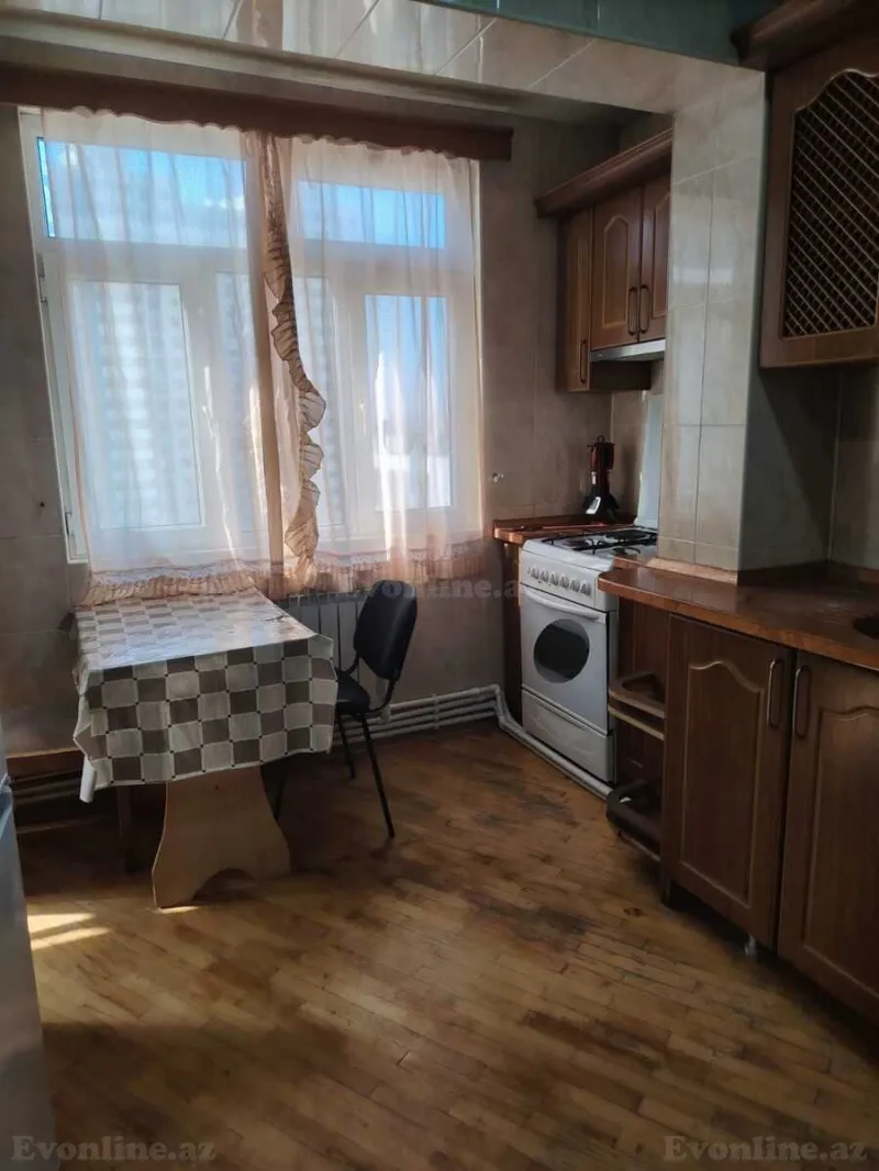 Kirayə verilir 2 otaqlı Mənzil Köhnə tikili 60 m² Həzi Aslanov m. - şəkil 6