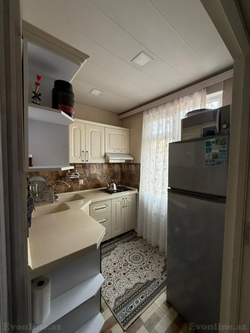 Satılır 2 otaqlı Mənzil Köhnə tikili 55 m² 5-ci mikrorayon - şəkil 2