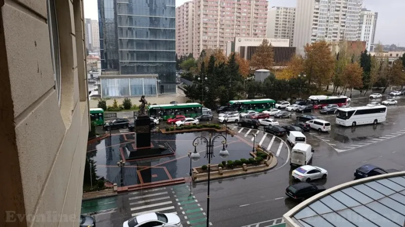 3 otaqlı Mənzil 140 m² Xətai m. Kirayə verilir