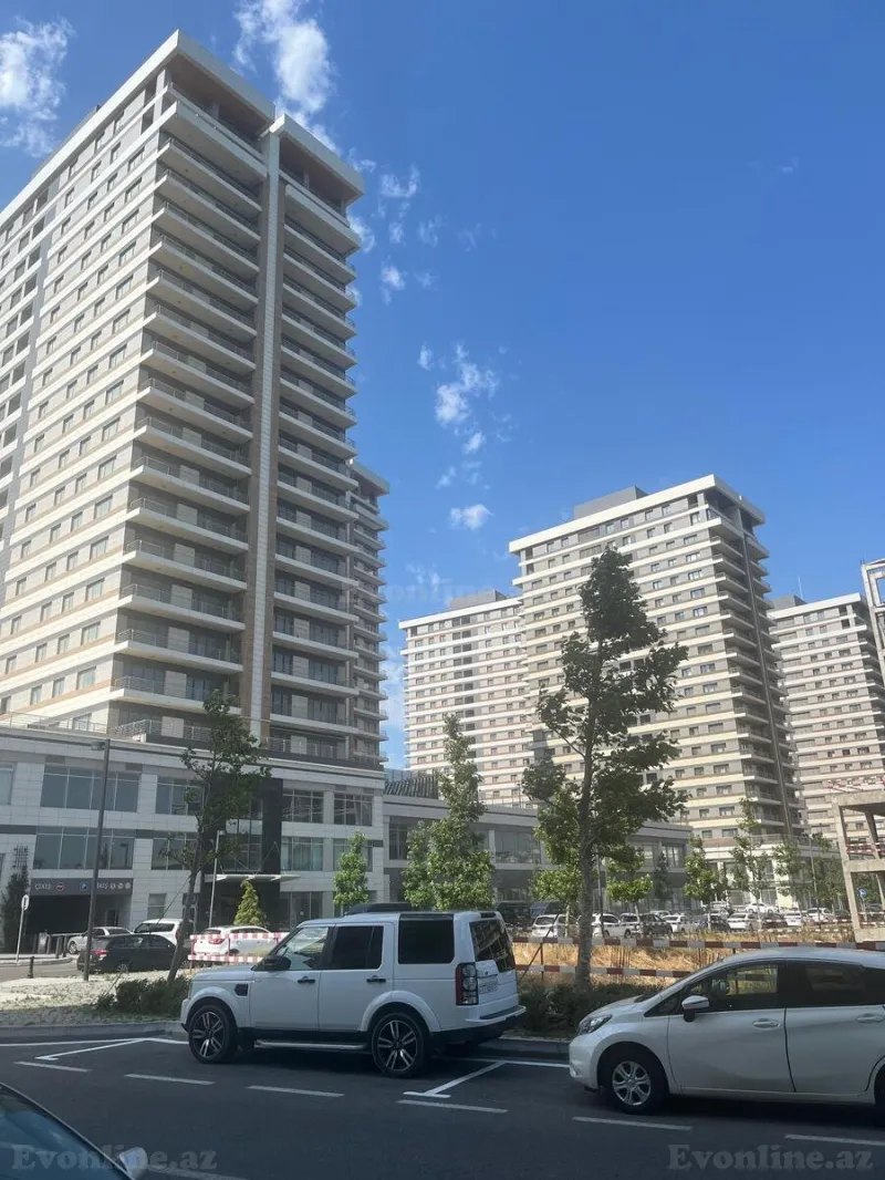 Satılır 4 otaqlı Mənzil Yeni tikili 194 m² Xətai r. - şəkil 2