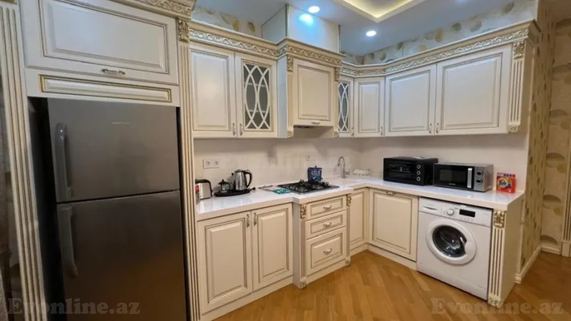 Satılır 2 otaqlı Mənzil Yeni tikili 110 m² 8 Noyabr m. - şəkil 3