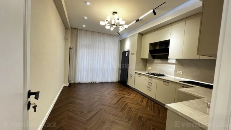 Satılır 3 otaqlı Mənzil Yeni tikili 140 m² Neftçilər m. - şəkil 17