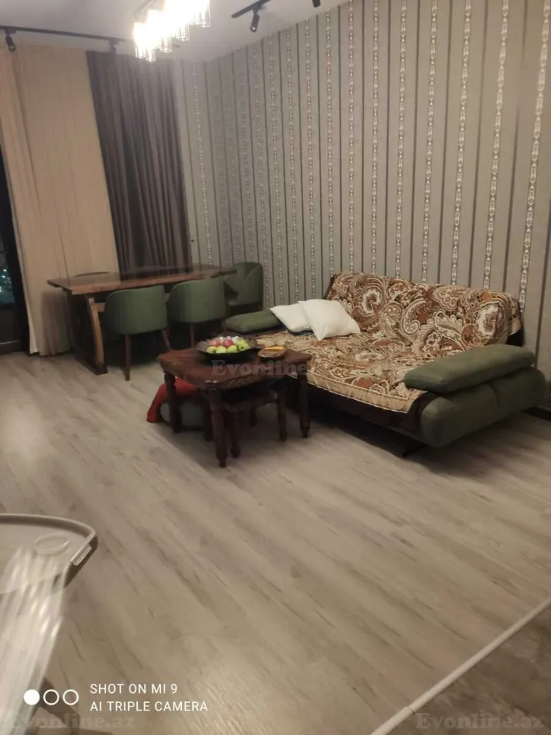 2 otaqlı Mənzil 68 m² 8 Noyabr m. Satılır