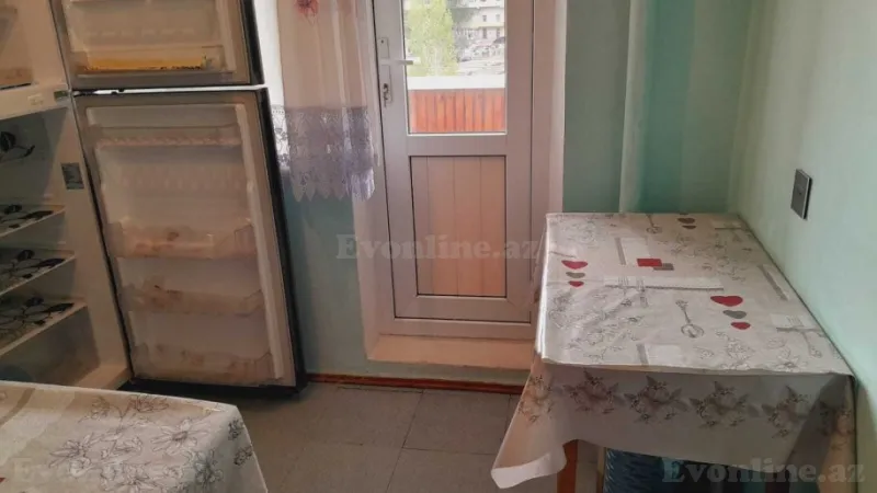Kirayə verilir 3 otaqlı Mənzil Köhnə tikili 70 m² 6-cı mikrorayon - şəkil 10