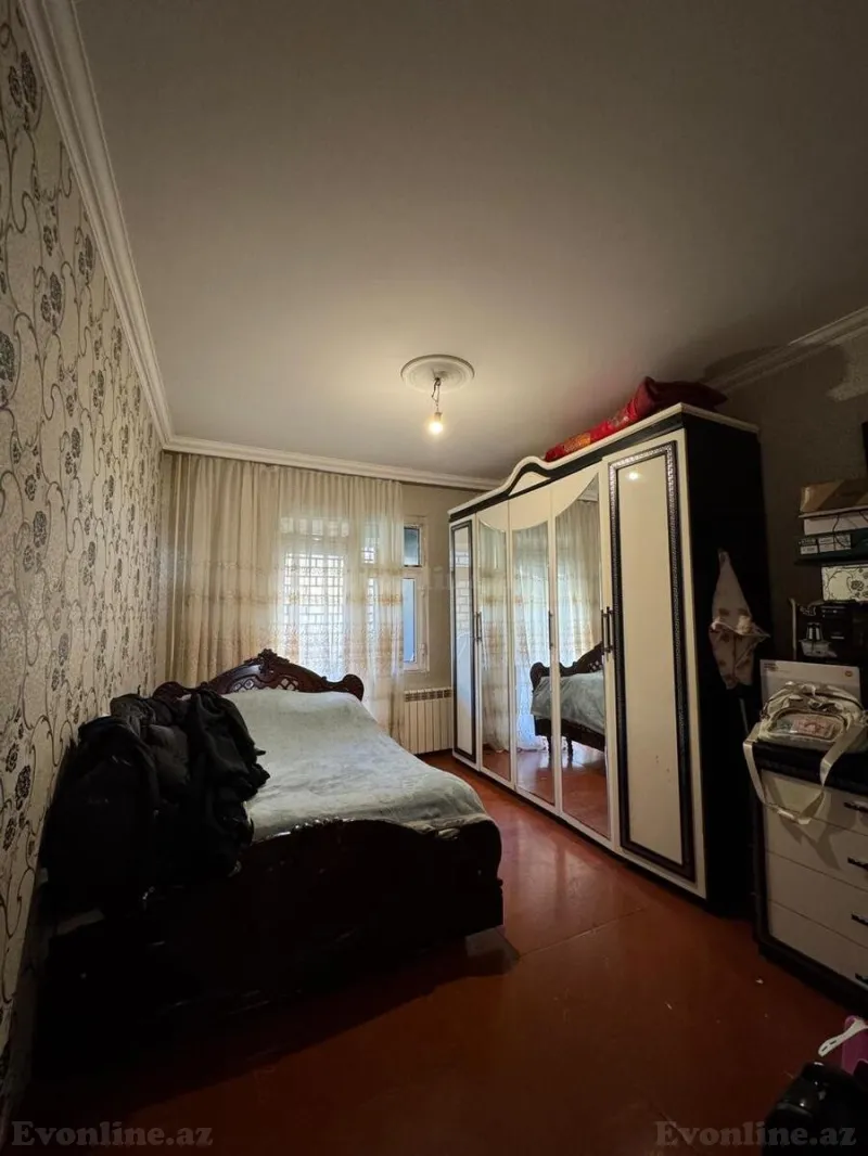 Satılır 4 otaqlı Mənzil Köhnə tikili 100 m² Xətai r. - şəkil 4