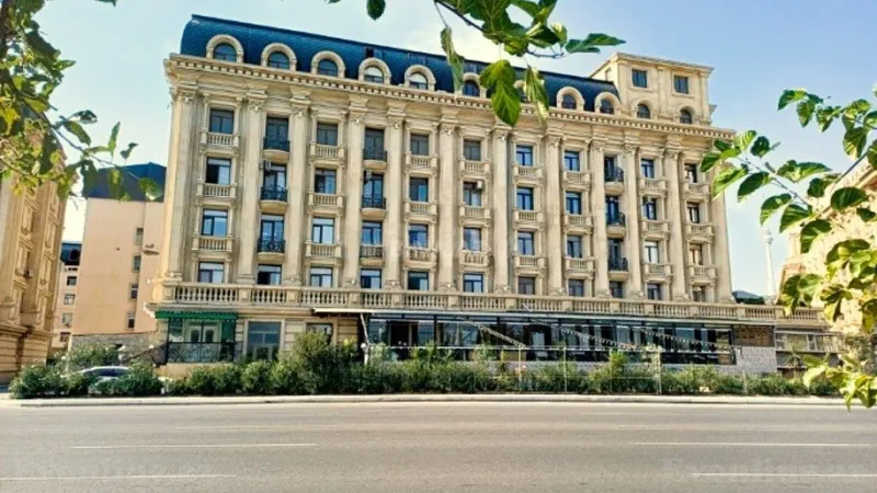 4 otaqlı Mənzil 130 m² Bayıl Satılır
