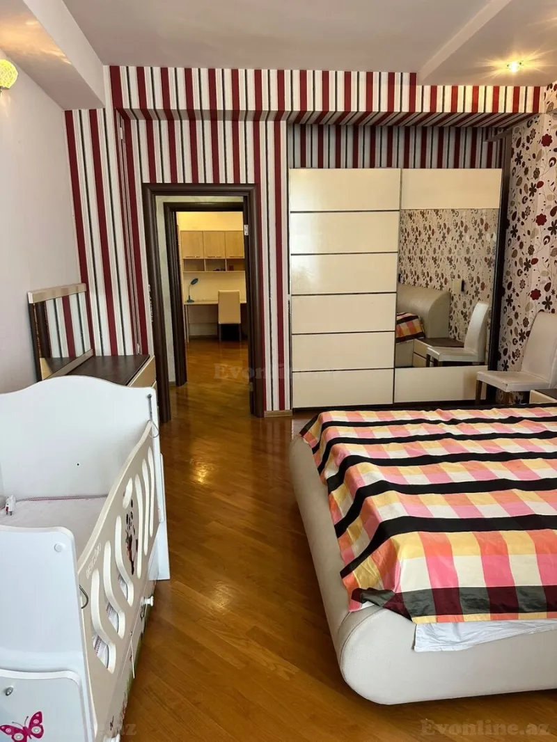 Satılır 4 otaqlı Mənzil Yeni tikili 130 m² Bayıl - şəkil 10
