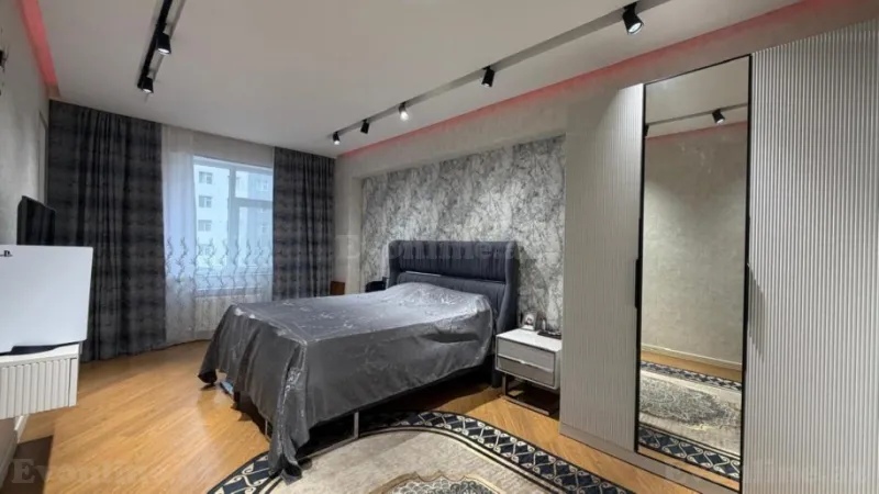 Satılır 4 otaqlı Mənzil Yeni tikili 140 m² Həzi Aslanov m. - şəkil 21