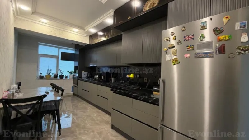 Satılır 4 otaqlı Mənzil Yeni tikili 140 m² Həzi Aslanov m. - şəkil 26