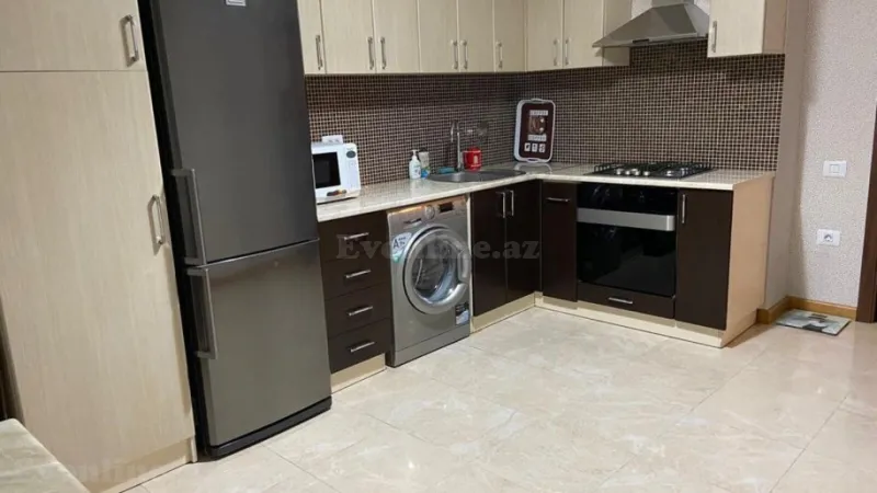 Kirayə verilir 2 otaqlı Mənzil Yeni tikili 90 m² Xətai m. - şəkil 3