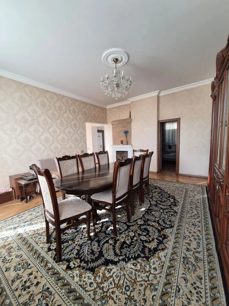 Satılır 3 otaqlı Mənzil Köhnə tikili 86 m² İçərişəhər m. - şəkil 2
