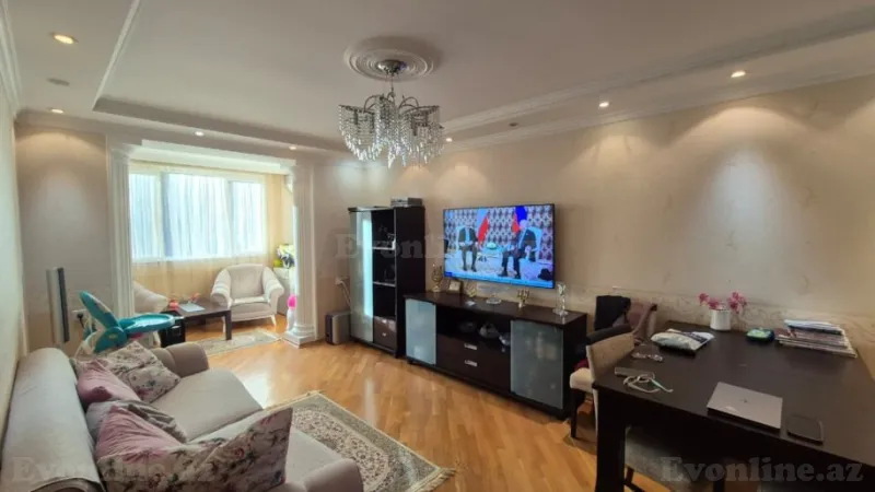 Satılır 3 otaqlı Mənzil Köhnə tikili 80 m² Yasamal r. - şəkil 2