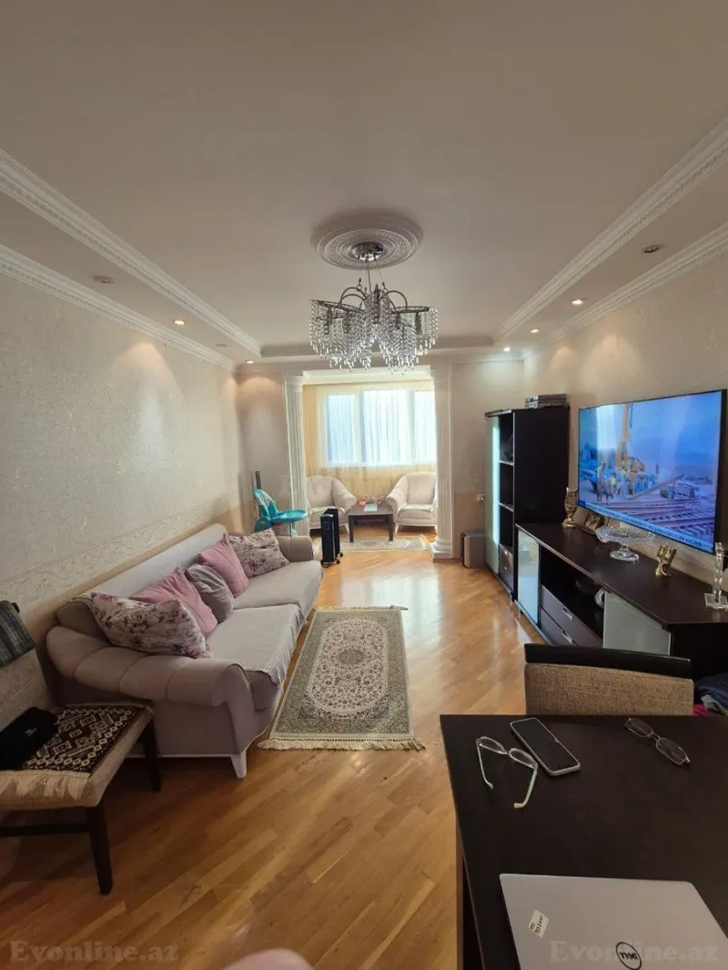 Satılır 3 otaqlı Mənzil Köhnə tikili 80 m² Yasamal r. - şəkil 3