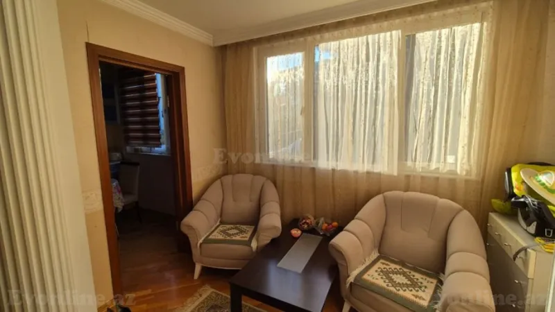 Satılır 3 otaqlı Mənzil Köhnə tikili 80 m² Yasamal r. - şəkil 4