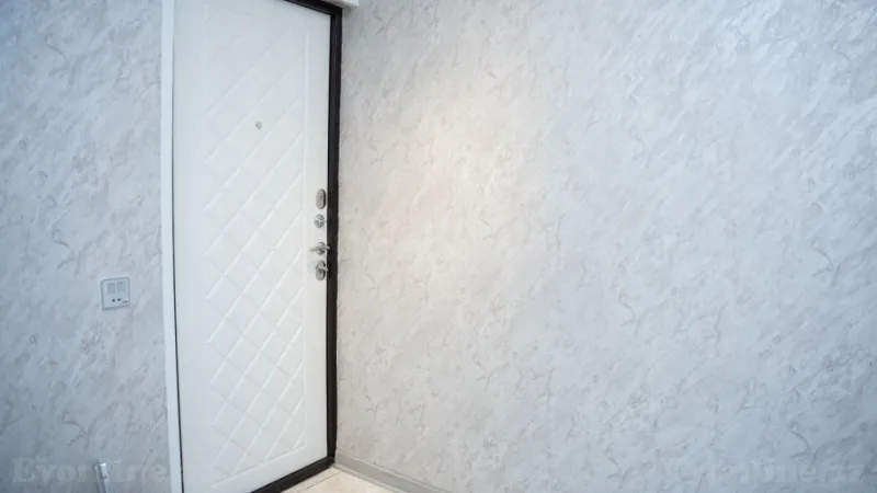 Satılır 5 otaqlı Mənzil Köhnə tikili 125 m² 8-ci mikrorayon