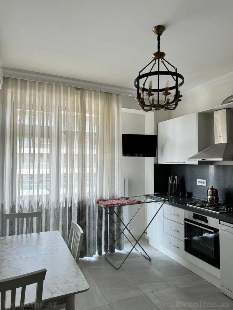 Kirayə verilir 2 otaqlı Mənzil Yeni tikili 100 m² 8 Noyabr m. - şəkil 6