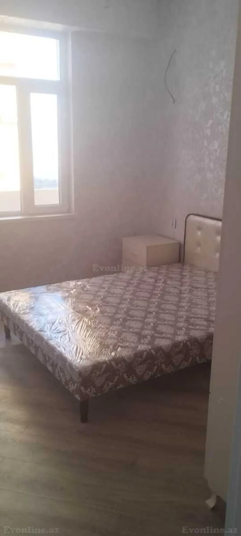 2 otaqlı Mənzil 60 m² Elmlər Akademiyası m. Kirayə verilir