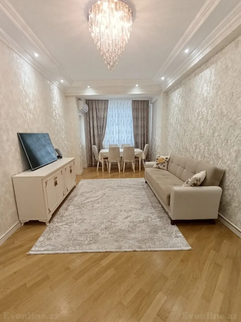 2 otaqlı Mənzil 65 m² 8-ci mikrorayon Satılır