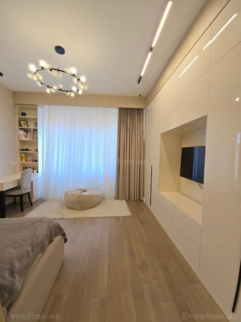 Satılır 4 otaqlı Mənzil Yeni tikili 180 m² Xətai r. - şəkil 11