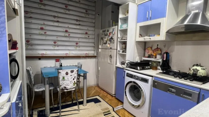 Satılır 4 otaqlı Mənzil Köhnə tikili 110 m² Xalqlar Dostluğu m. - şəkil 5