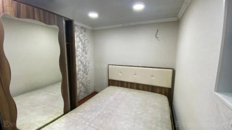 Kirayə verilir 2 otaqlı Mənzil Köhnə tikili 70 m² Yasamal - şəkil 3
