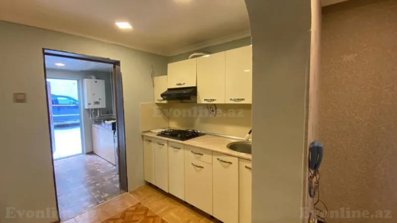 Kirayə verilir 2 otaqlı Mənzil Köhnə tikili 70 m² Yasamal - şəkil 4