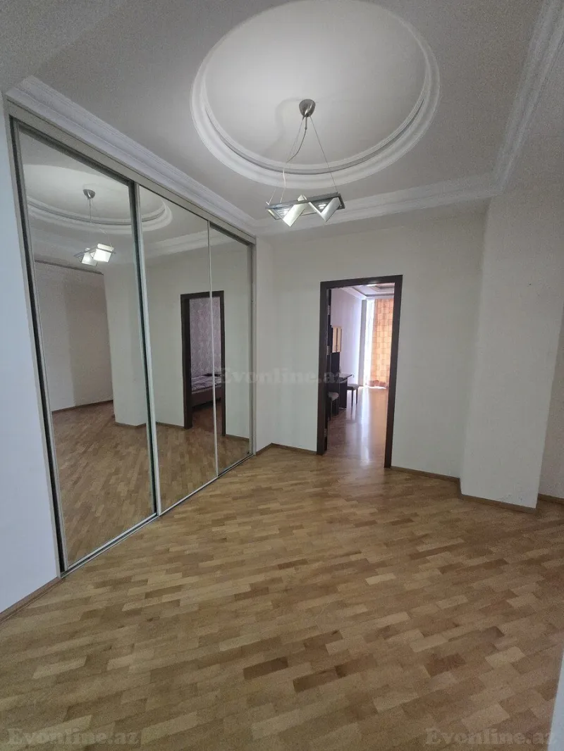 Kirayə verilir 2 otaqlı Mənzil Yeni tikili 110 m² Nəsimi r. - şəkil 8