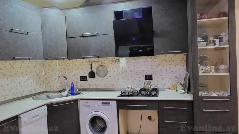 Satılır 3 otaqlı Mənzil Köhnə tikili 110 m² İnşaatçılar m. - şəkil 7