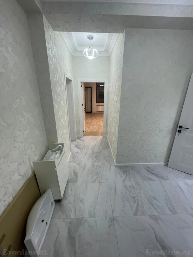 Satılır 2 otaqlı Mənzil Yeni tikili 70 m² Qara Qarayev m. - şəkil 8