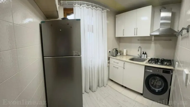 Satılır 2 otaqlı Mənzil Köhnə tikili 55 m² Xətai r. - şəkil 3