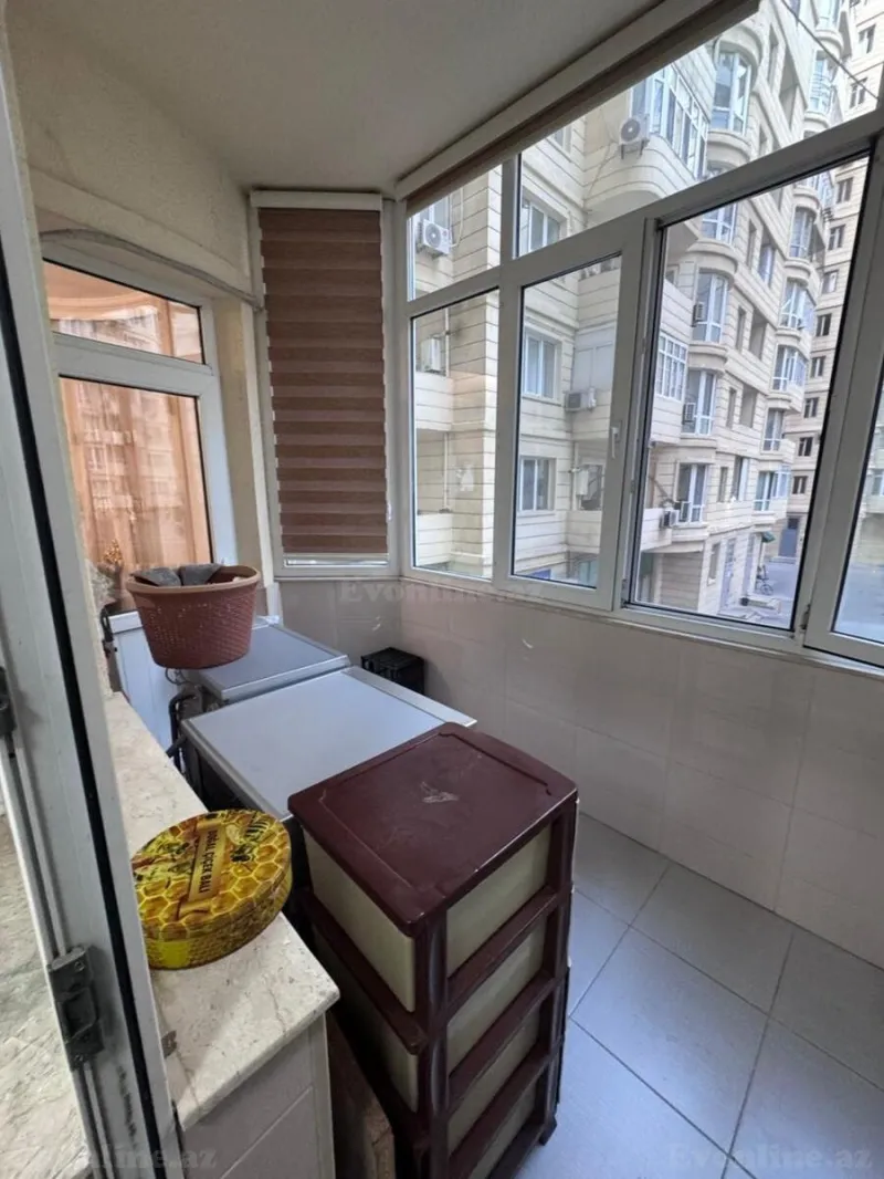 Satılır 3 otaqlı Mənzil Yeni tikili 100 m² 8 Noyabr m. - şəkil 14