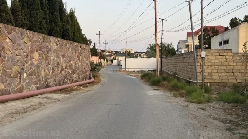 Torpaq Buzovna Satılır