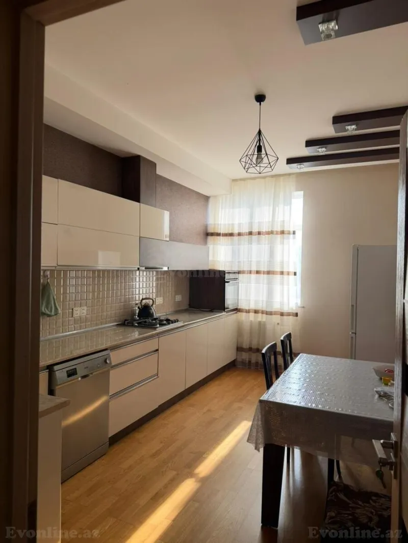 Kirayə verilir 3 otaqlı Mənzil Yeni tikili 100 m² Xətai m. - şəkil 3