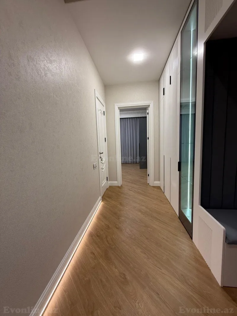 Kirayə verilir 3 otaqlı Mənzil Yeni tikili 100 m² Xətai r. - şəkil 2
