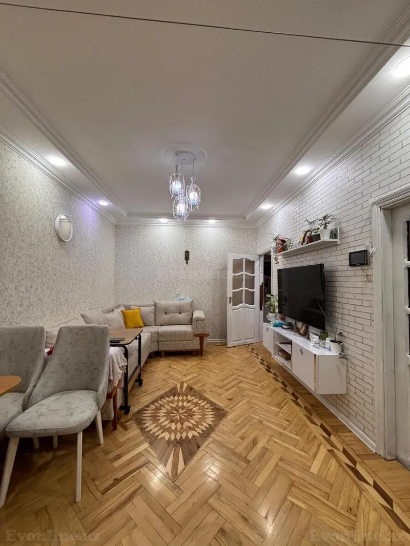 Satılır 3 otaqlı Mənzil Köhnə tikili 60 m² 4-cü mikrorayon - şəkil 2