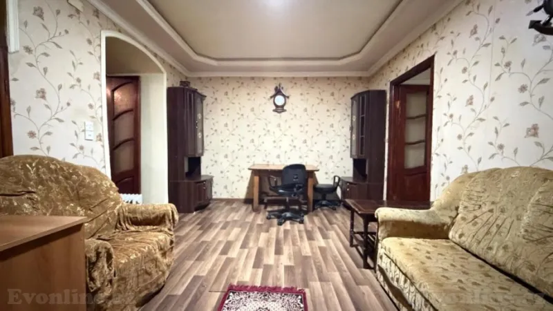 2 otaqlı Mənzil 65 m² İçərişəhər m. Kirayə verilir