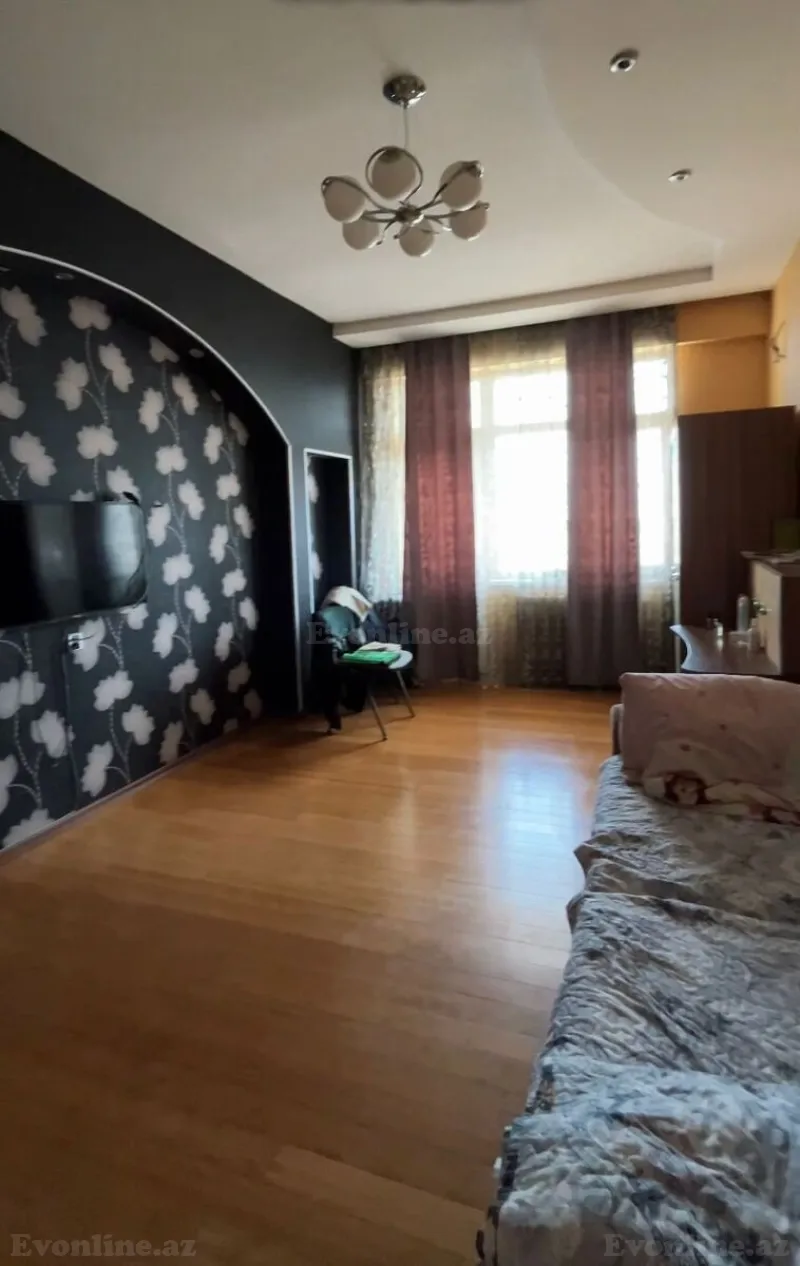 Satılır 3 otaqlı Mənzil Yeni tikili 90 m² Qara Qarayev m.