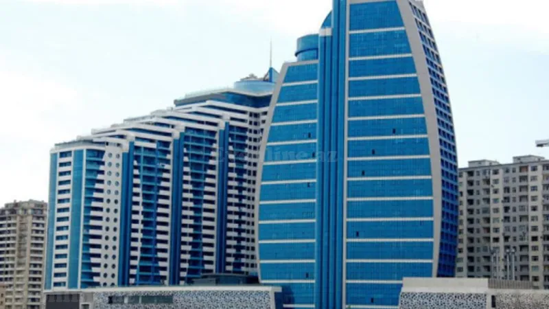 6 otaqlı Ofis 440 m² Xətai m. Kirayə verilir