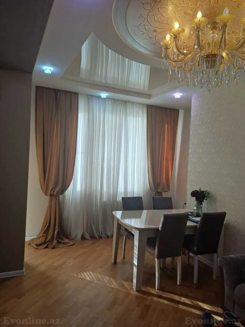 Kirayə verilir 2 otaqlı Mənzil Yeni tikili 130 m² 28 May m.