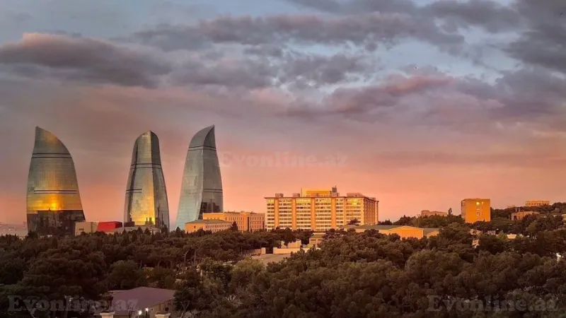 Satılır 4 otaqlı Mənzil Köhnə tikili 110 m² İçərişəhər m. - şəkil 15