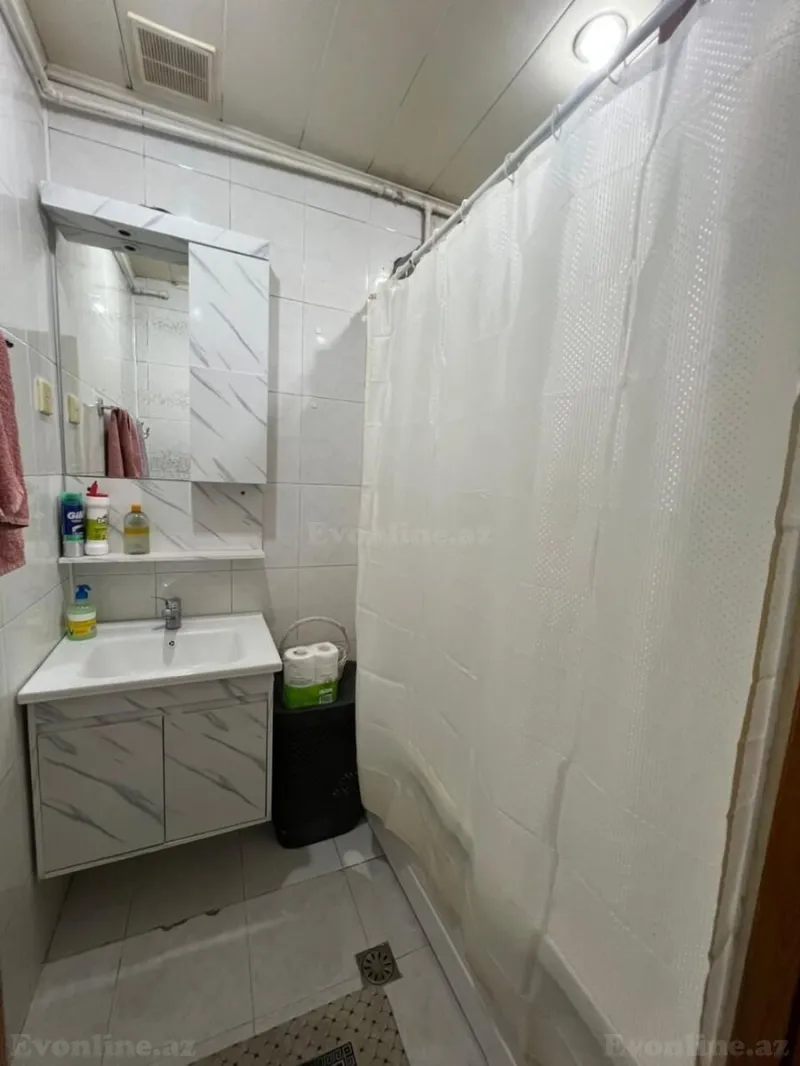 Satılır 4 otaqlı Mənzil Köhnə tikili 110 m² İçərişəhər m. - şəkil 16