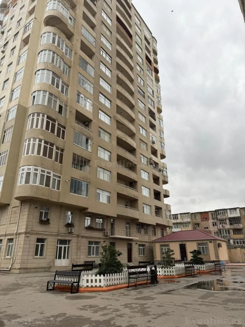 3 otaqlı Mənzil 113 m² Nizami r. Satılır