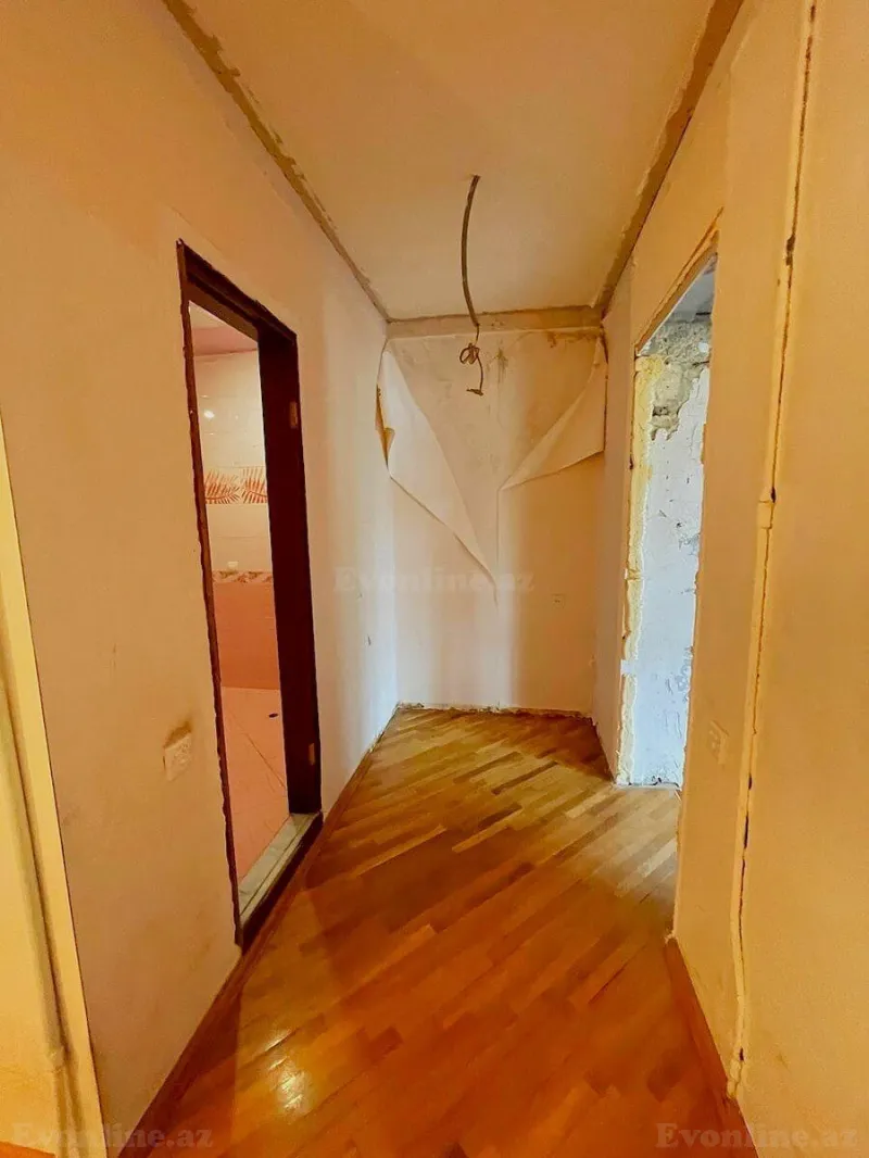 Satılır 3 otaqlı Mənzil Köhnə tikili 110 m² Yasamal r. - şəkil 9